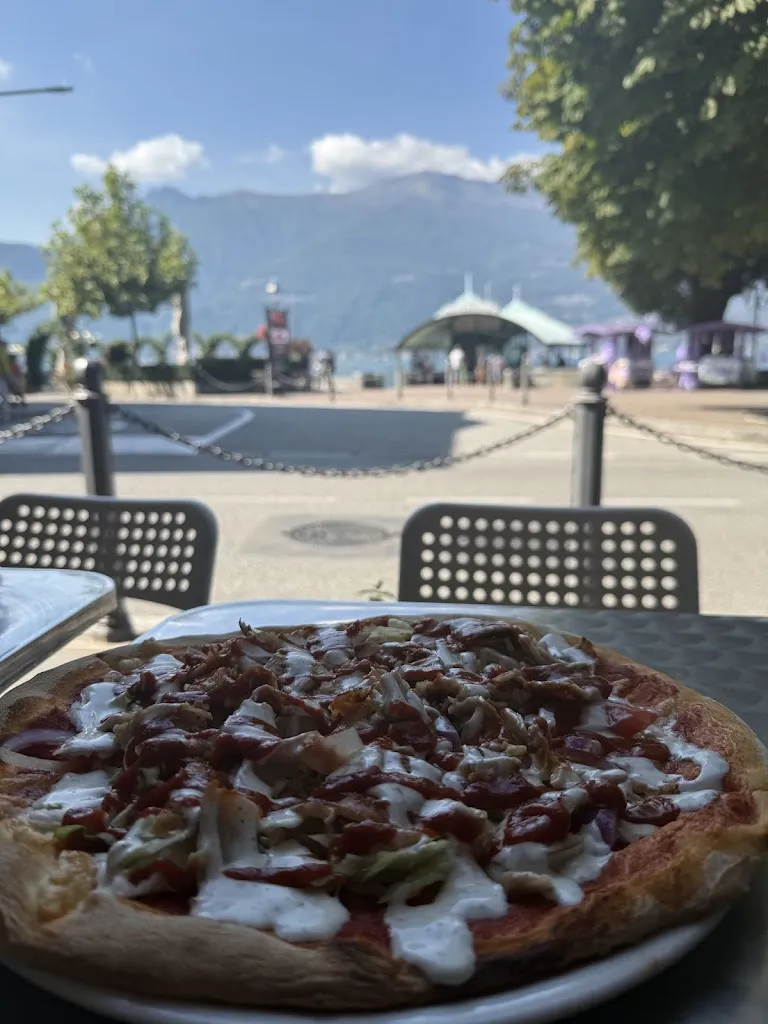 Atif Rulal_Pizzeria del Poeta_Bellano_recensione