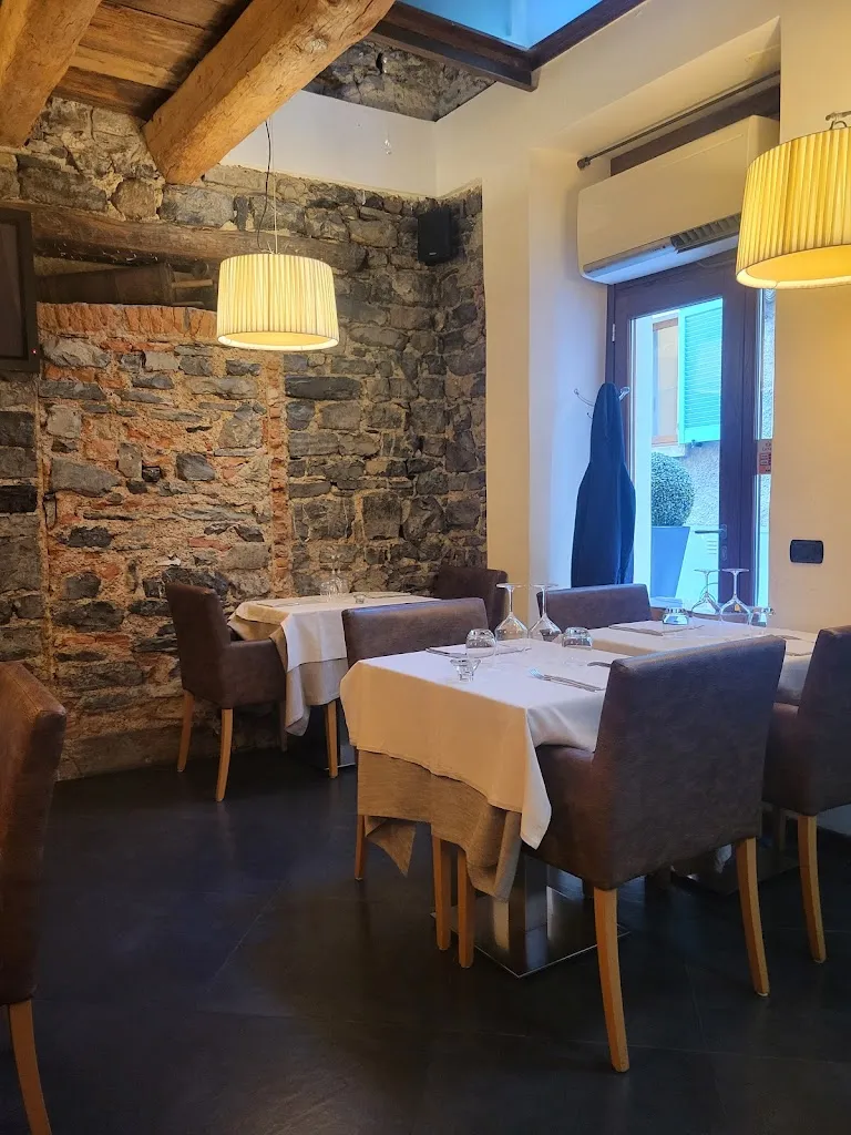 Ristorante VarennaMonamour restaurant in Bellano