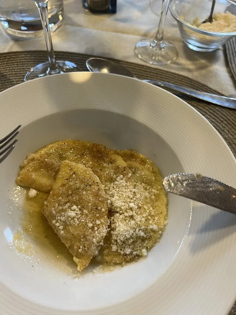 Anouk L_Bar - Trattoria 