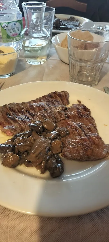 Paolino Petroni_Trattoria Pizzeria 