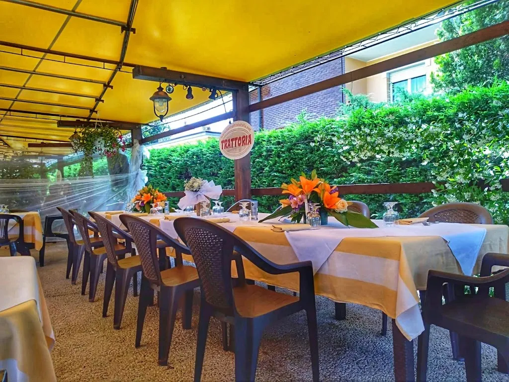 Bar Trattoria Italia restaurant in Bernate Ticino