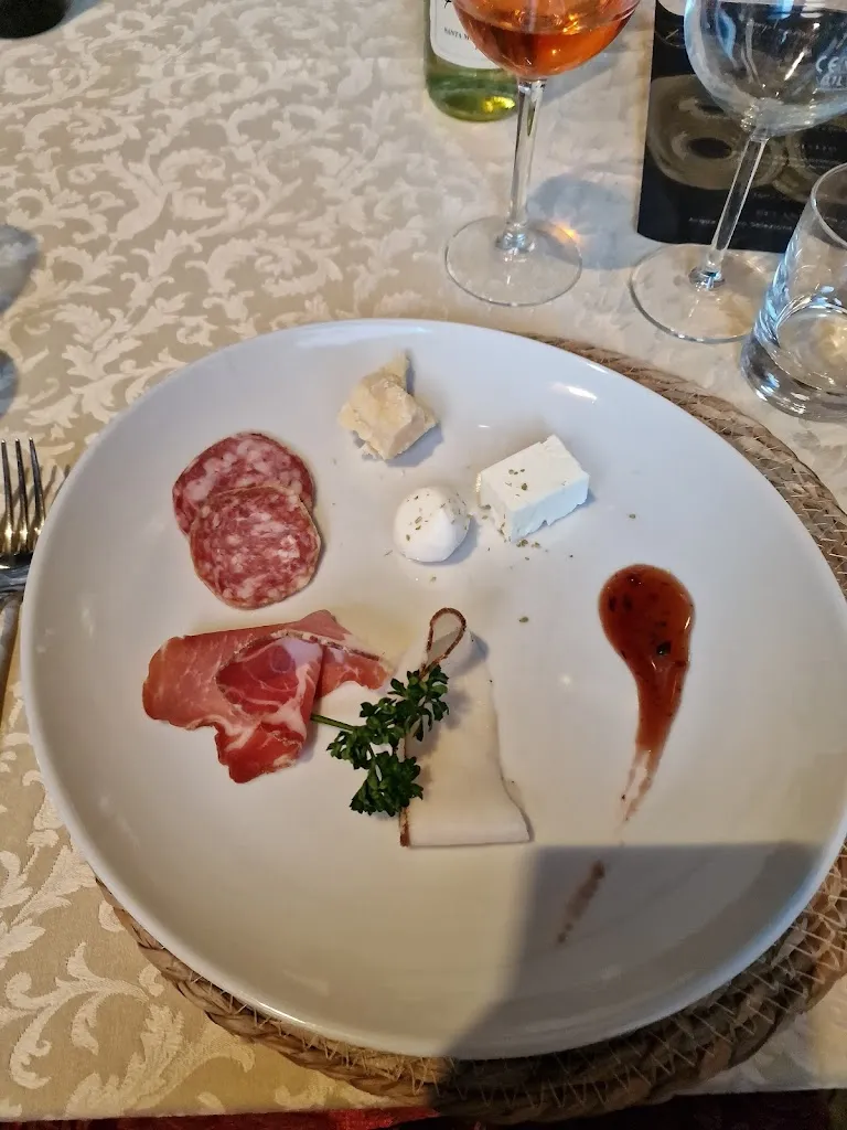 Noemi Buscemi_Osteria Caffè Cavour Di Boreanaz Dario_Bernate Ticino_review