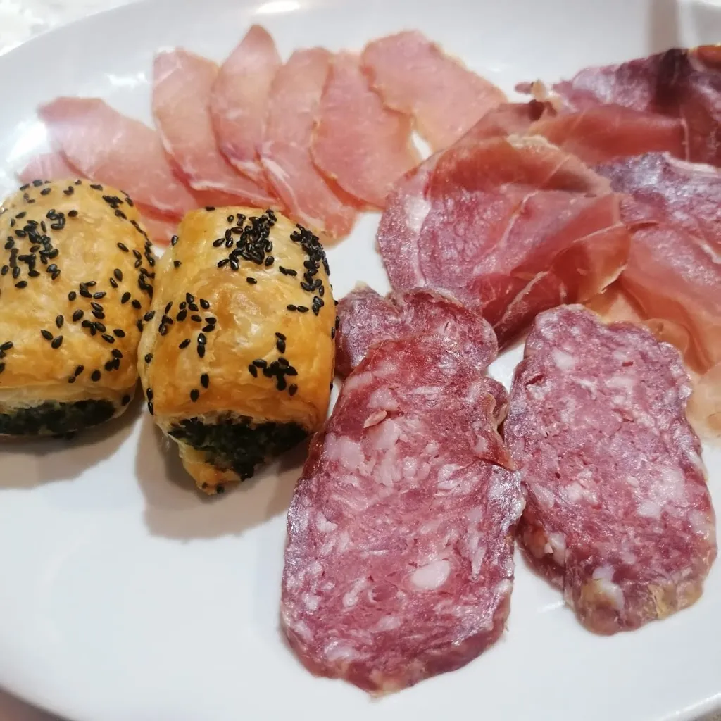 Francesco Acefnors_Osteria Caffè Cavour Di Boreanaz Dario_Bernate Ticino_review