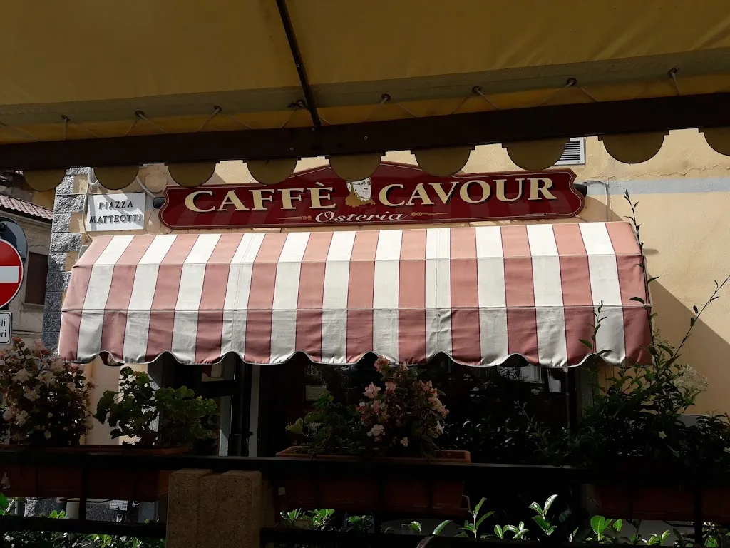 Osteria Caffè Cavour Di Boreanaz Dario_Bernate Ticino_slider_image_1