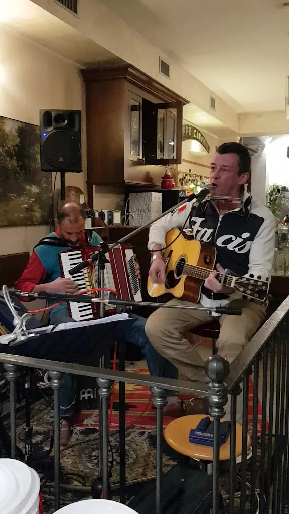 Osteria Caffè Cavour Di Boreanaz Dario_Bernate Ticino_slider_image_2