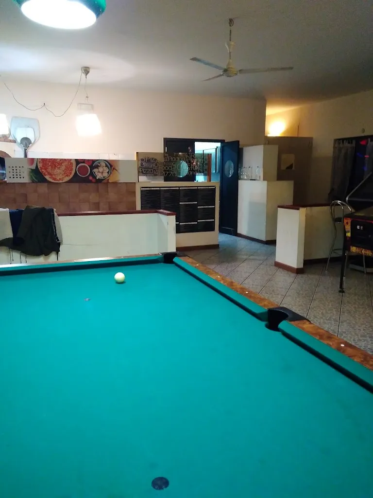 Fe 07_Geko Fun&Food Pizzeria Loungebar_Berzo Inferiore_review