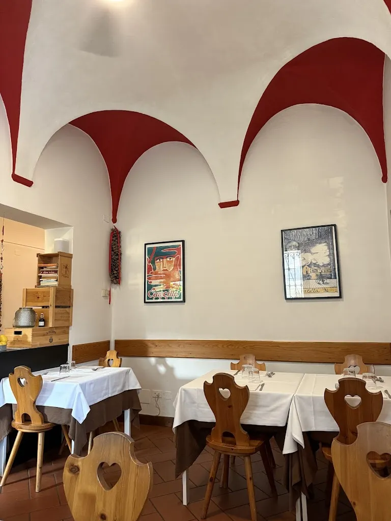 La trattoria del tempo perso restaurant in Besano