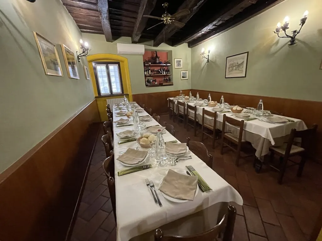 Trattoria Fallavecchia restaurant in Besate