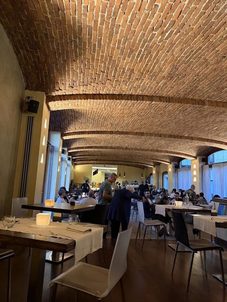 Ristorante I Fontanili_Besnate_slider_image_3