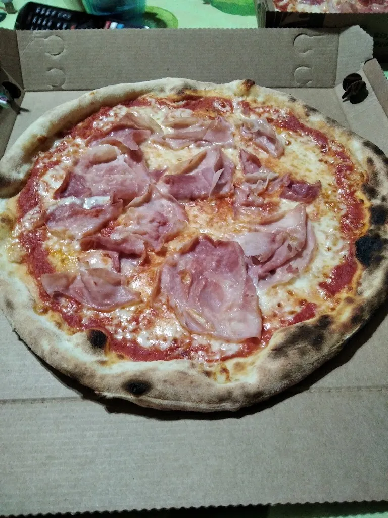 Menu_Pizza Piu'_Besozzo_image_6