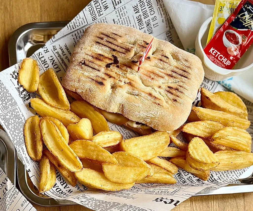 Bar H 2.0_Besana in Brianza_slider_image_1