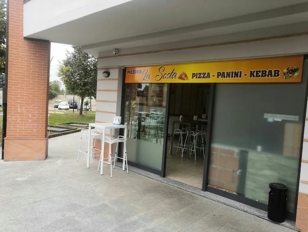 PIZZERIA LA SOSTA 2 BESANA_Besana in Brianza_slider_image_1