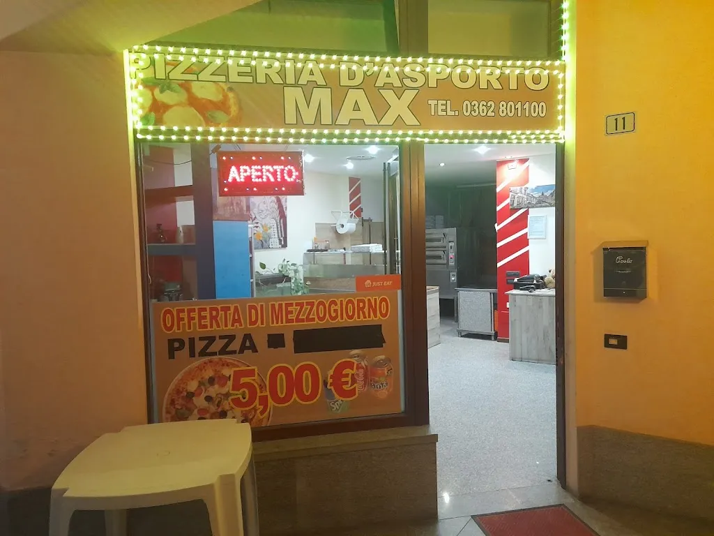 Pizzeria Max Besana restaurant in Besana in Brianza