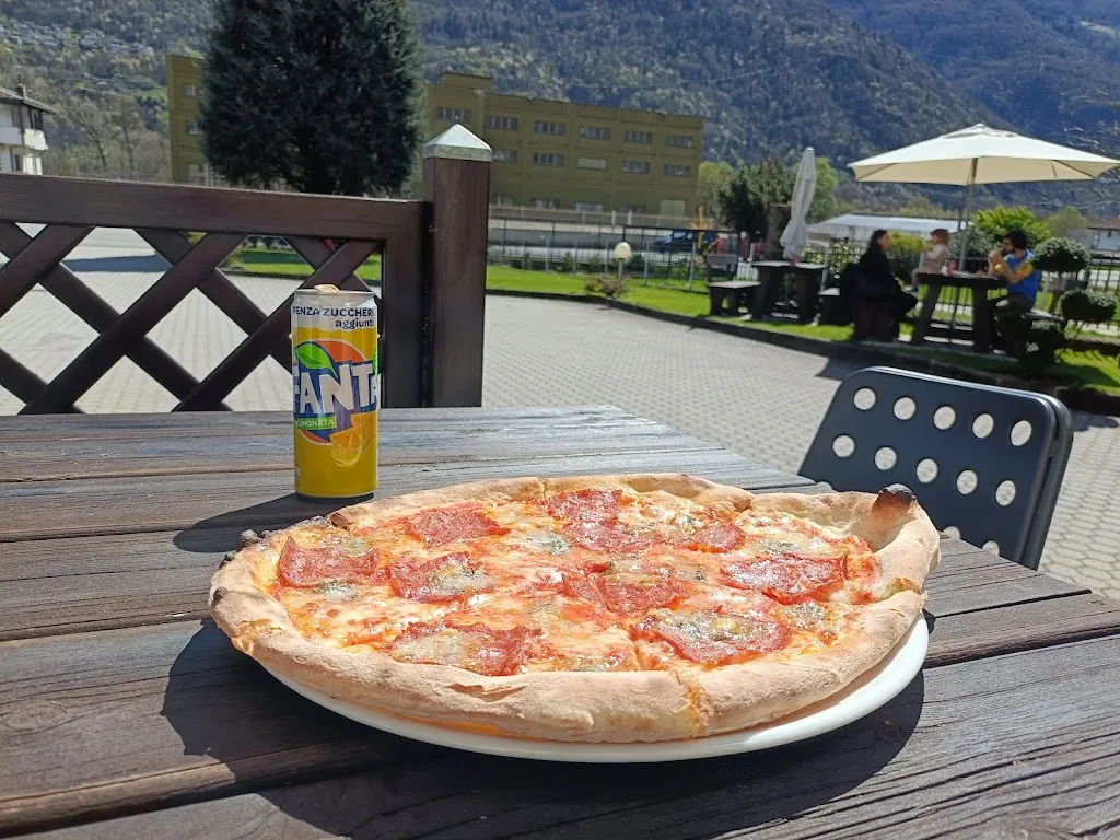 Menu_Pizzeria Enjoy_Bianzone_image_3