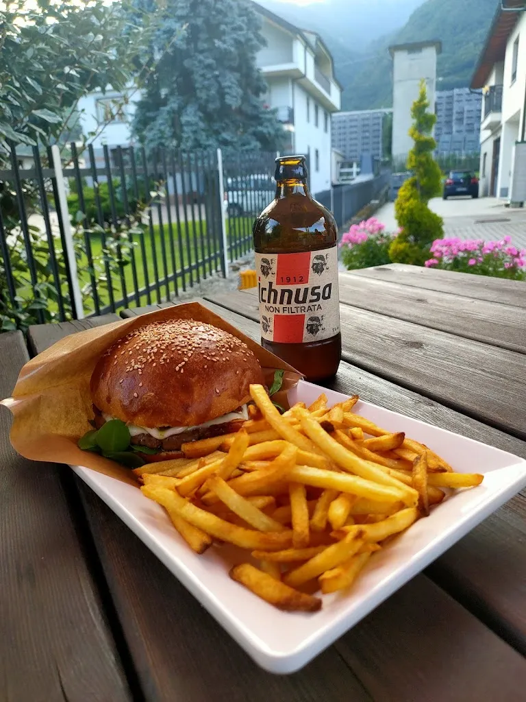 Gabriele Fallati_Pizzeria Enjoy_Bianzone_review