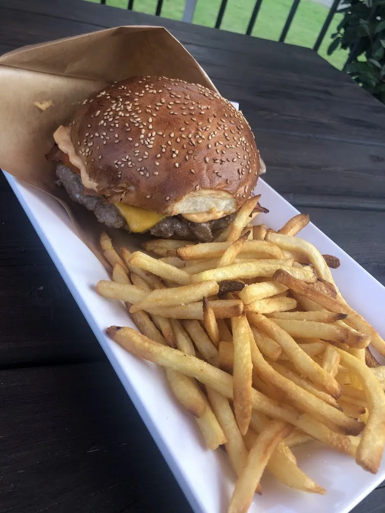 Francy Marghy_Pizzeria Enjoy_Bianzone_review