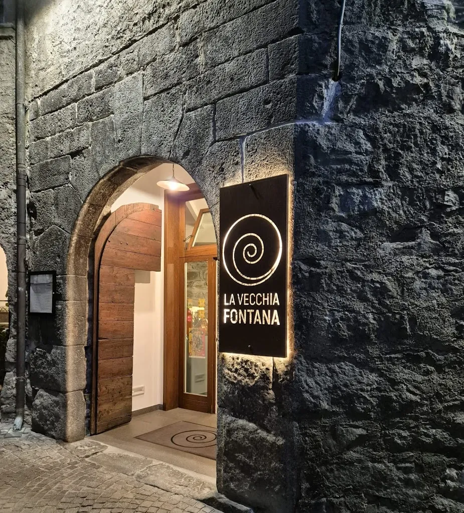 La Vecchia Fontana restaurant in Bienno
