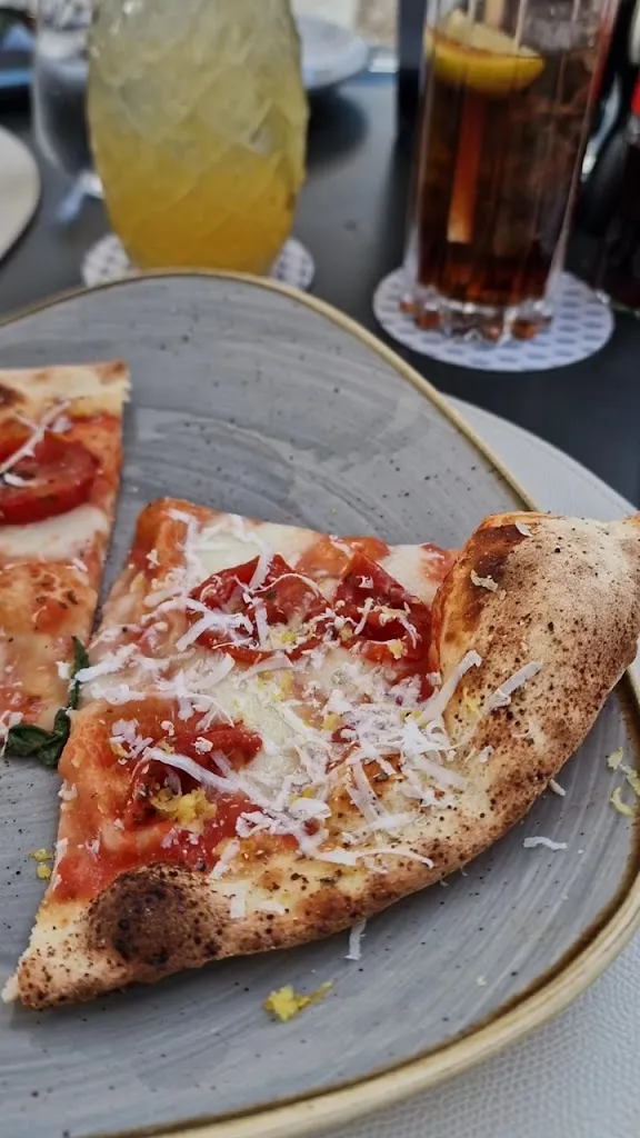 CO.MO Bar & Bistrot_Blevio_slider_image_2