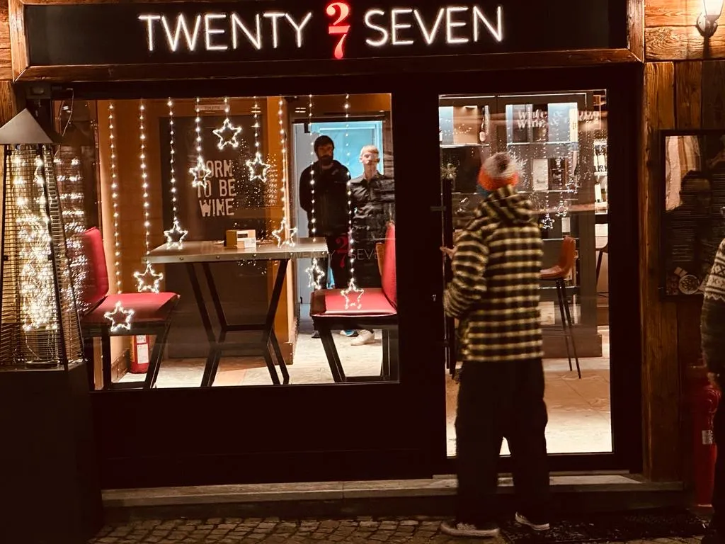 Twenty27Seven Enoteca con cucina restaurant in Valtournenche
