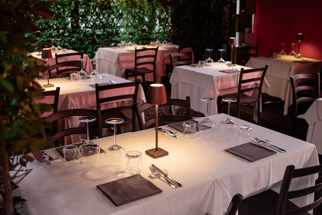 Asina Luna restaurant in Bettola-Zeloforomagno