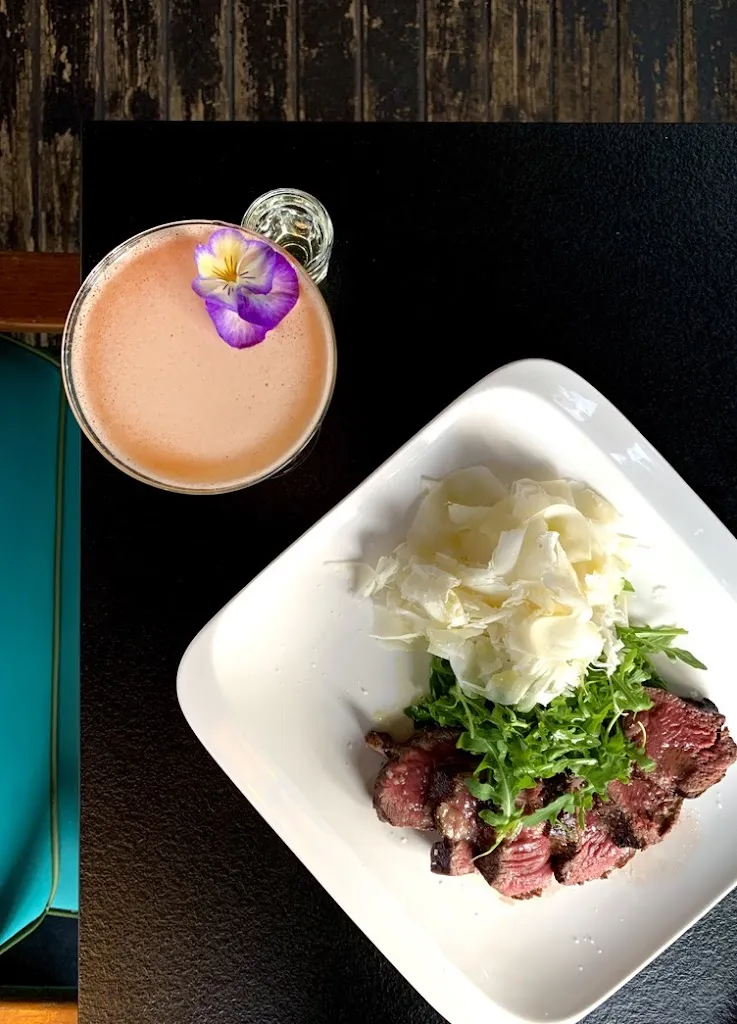 Columbus Restaurant_Bettola-Zeloforomagno_slider_image_3