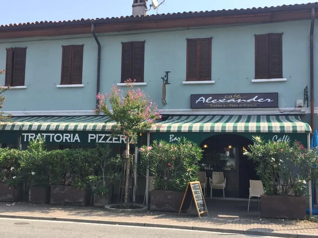 Alexander Cafè ristorante a Bettola-Zeloforomagno