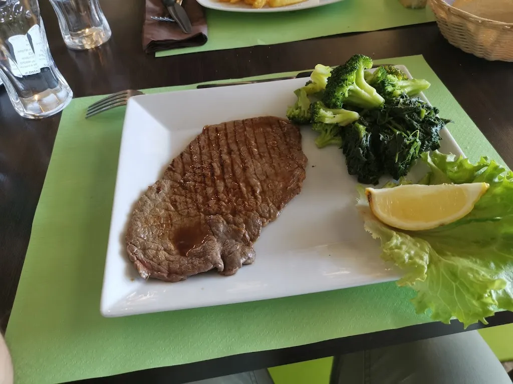 Satrincha Cafè_Bettola-Zeloforomagno_slider_image_3