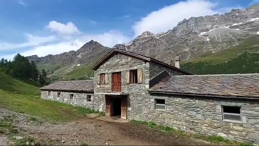 Baita Layet_Valtournenche_slider_image_2