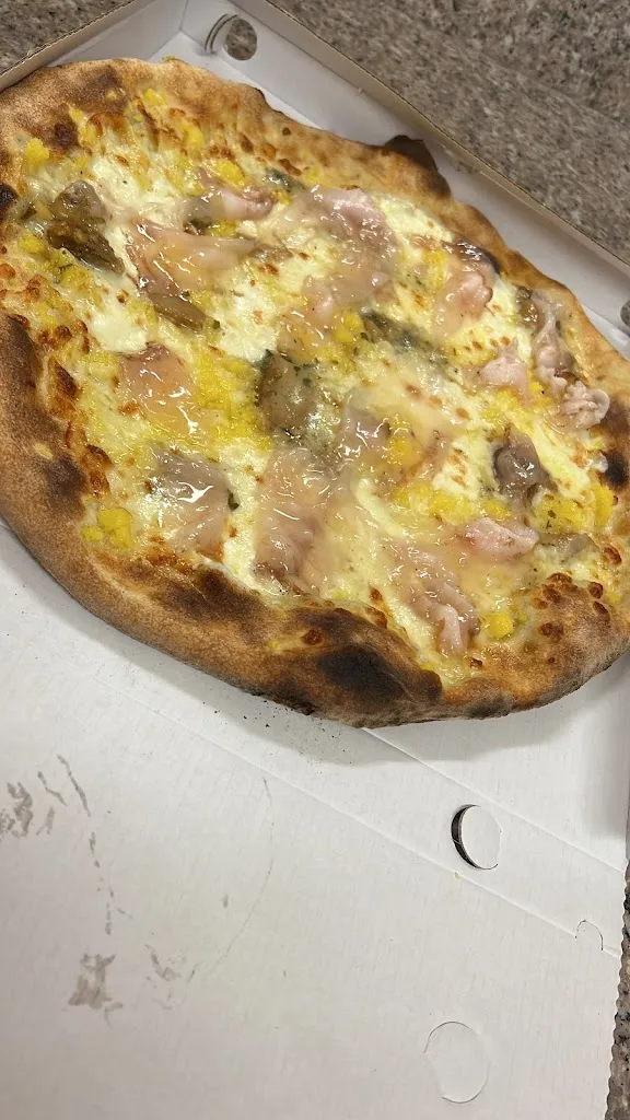 Andrea Poma_Magic Pizza_Bolgare_review