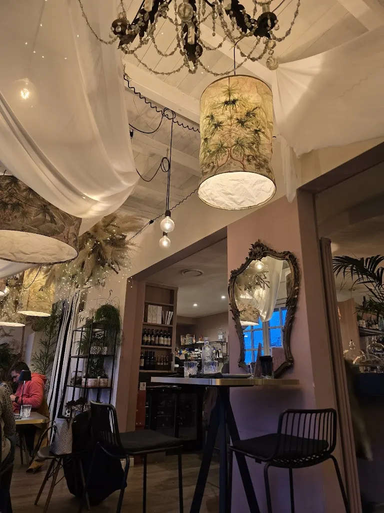 Michelle Ly_Mulino Fiori e Caffè_Boltiere_review