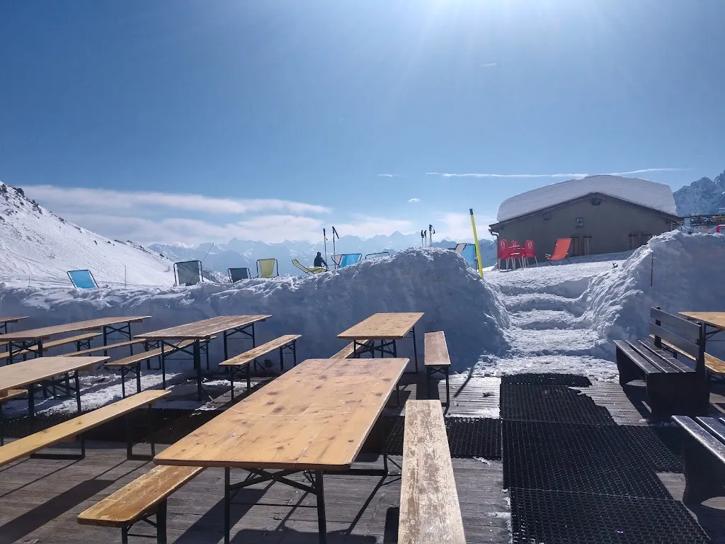 Alex Bulanov_La Motta skigrill_Valtournenche_review