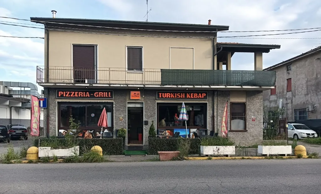 Mondial TURKİSH KEBAP restaurant in Bolladello-Peveranza