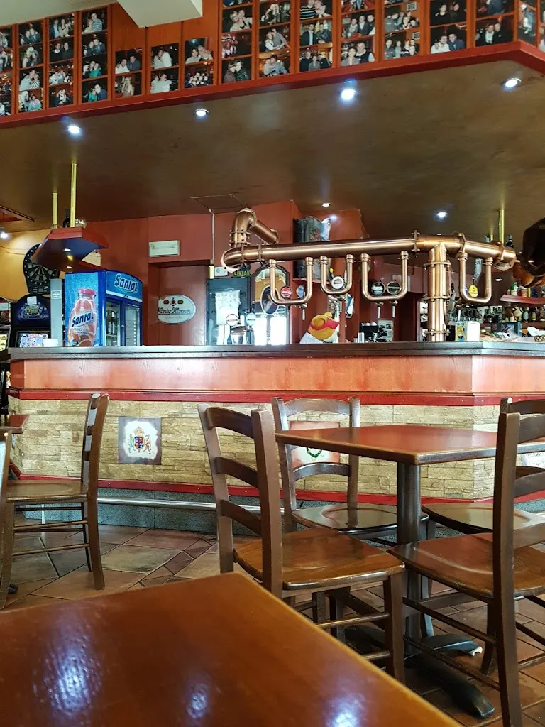 Arcadia Pub_Bolladello-Peveranza_slider_image_1