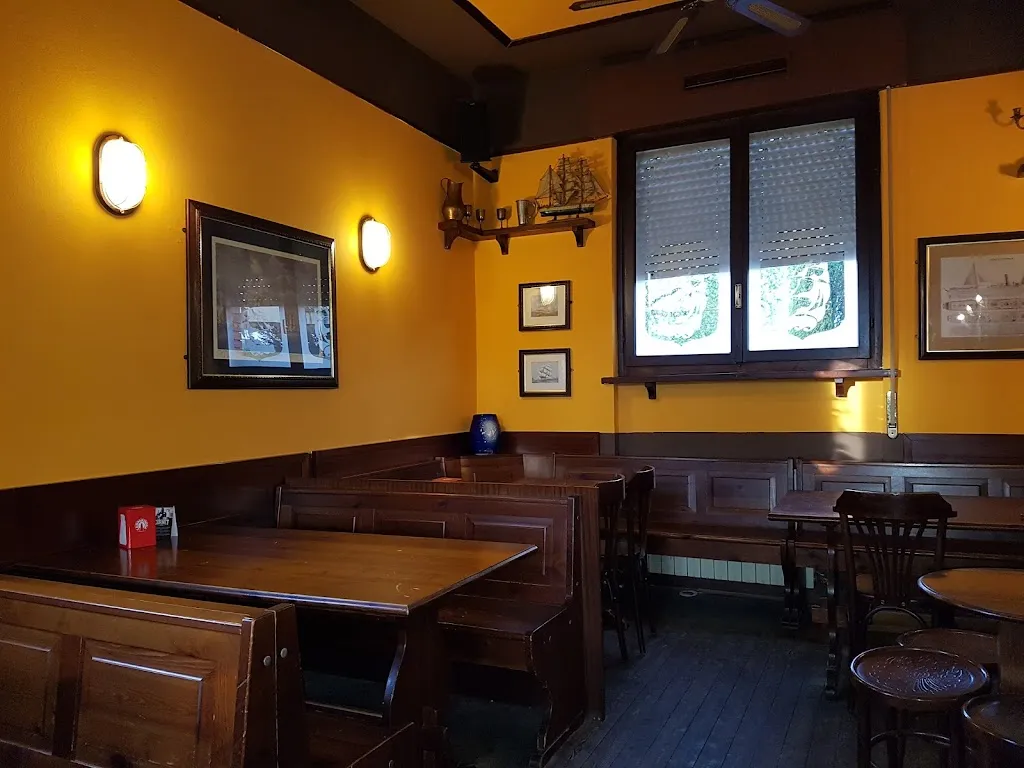 Joma pub restaurant in Bolladello-Peveranza