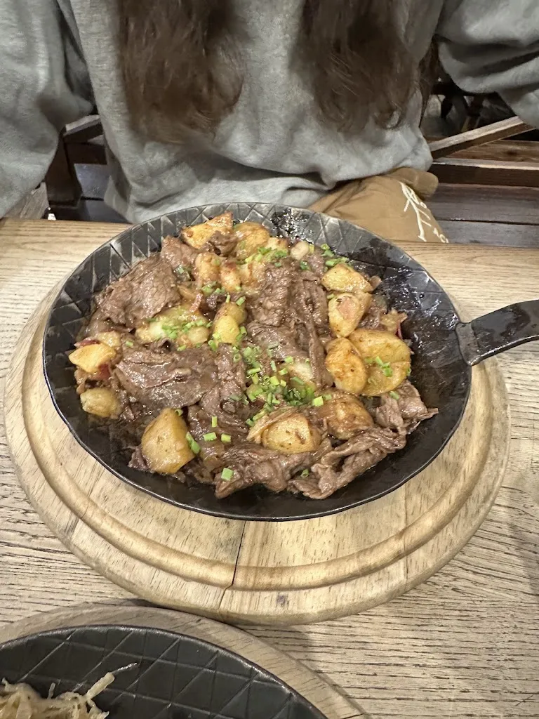 Martina M_Il Kapuziner Platz im Wald _Bolladello-Peveranza_review