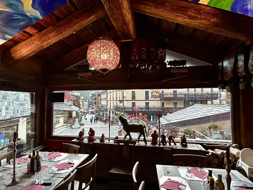 Mon Amour_Valtournenche_slider_image_3