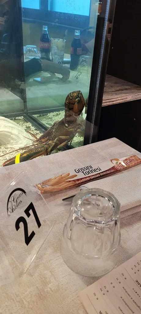 Eric Persigehl_La Grotta Azzurra_Bonate Sotto_review