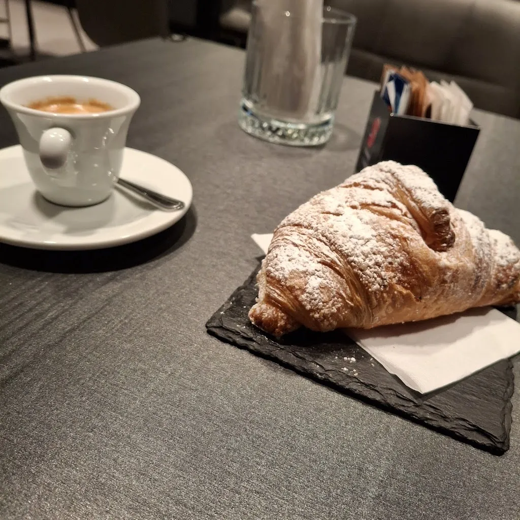 Luca Alborghetti_Perlage_Bonate Sopra_review