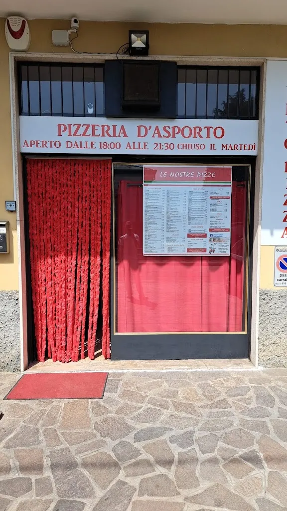 Punto Pizza restaurant in Bonate Sopra