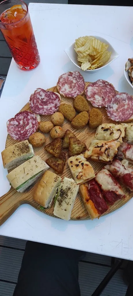 Martino Cartella_Enostrano_Bonate Sopra_review