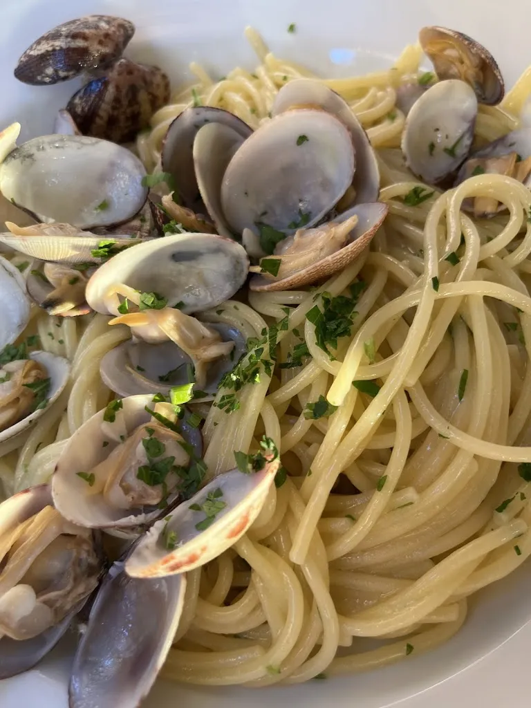 Pavel Hertl_Pizzeria S. Lucia_Bonate Sopra_review