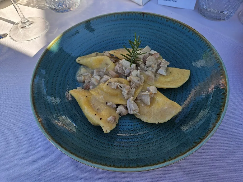 Rose Bishop_Chalet Rocce Rosse Mountain Lounge_Bondione_review