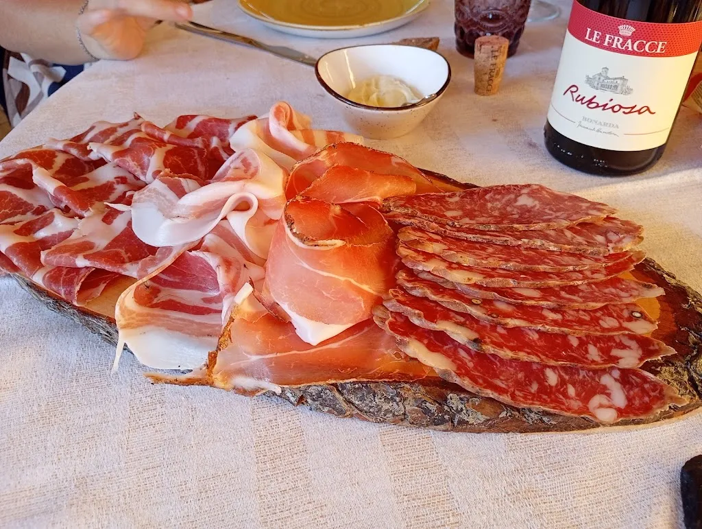 Trattoria Quaglini_Borgo Priolo_slider_image_3