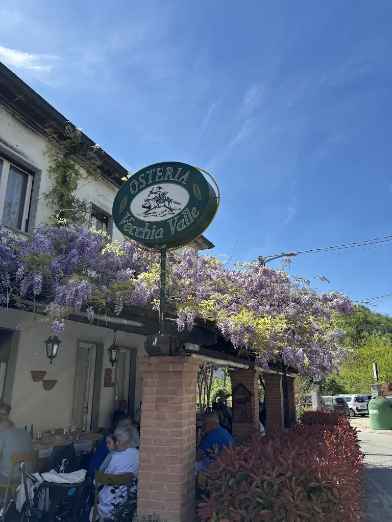 Lucia_Trattoria Vecchia Valle di Lucia e Tino_Borgo Priolo_review