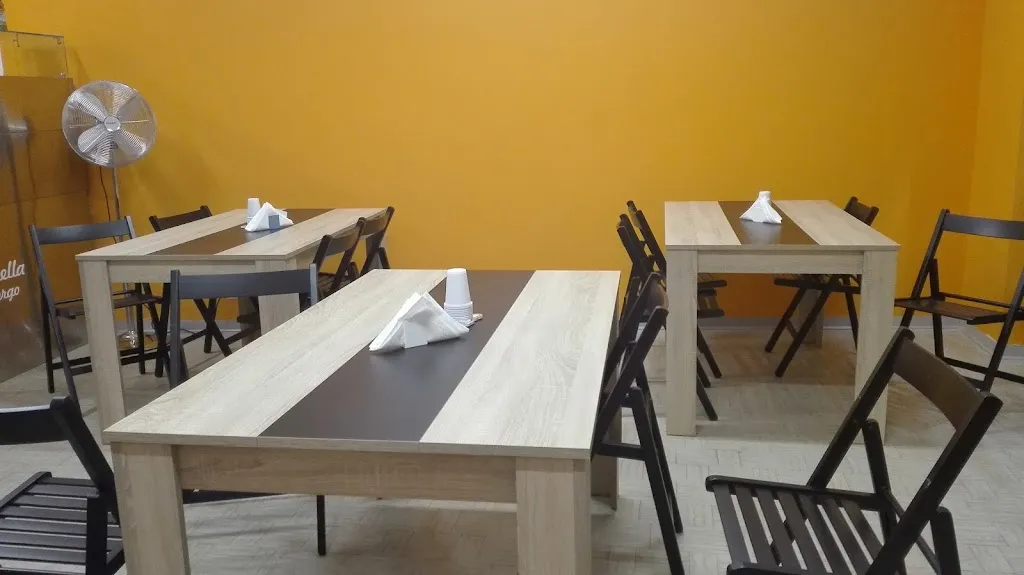 "Pizzeria Pulcinella Del borgo" di Di Pierno Francesco restaurant in Borgo Priolo