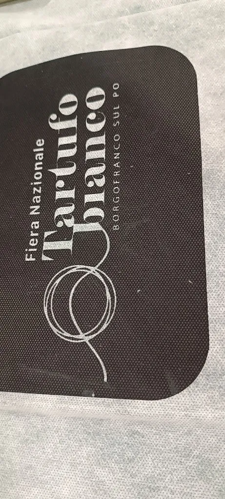 Catherine Carpi_Fiera Nazionale del Tartufo Bianco di Borgofranco sul Po_Borgofranco sul Po_review