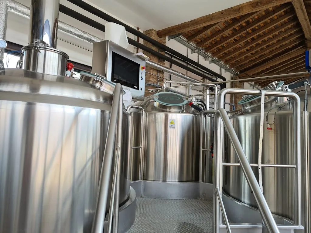 Agribirrificio del Graal_Borgo San Giacomo_slider_image_1