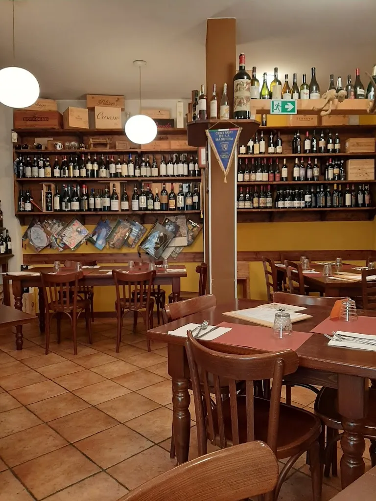 Trattoria Il Quinto Quarto restaurant in Bosisio Parini