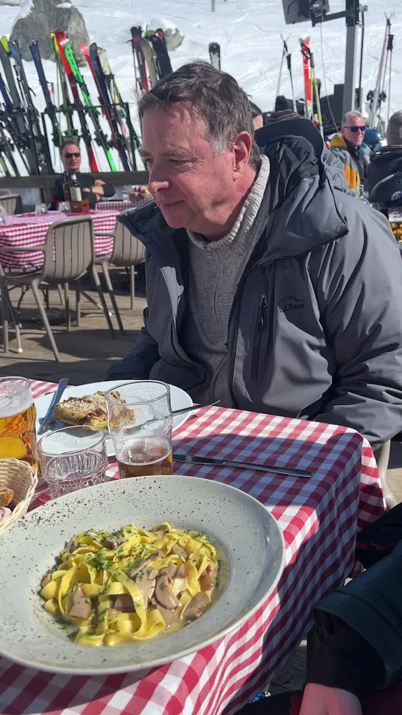 Sydney MacDonald_Hotel Baita Cretaz_Valtournenche_review