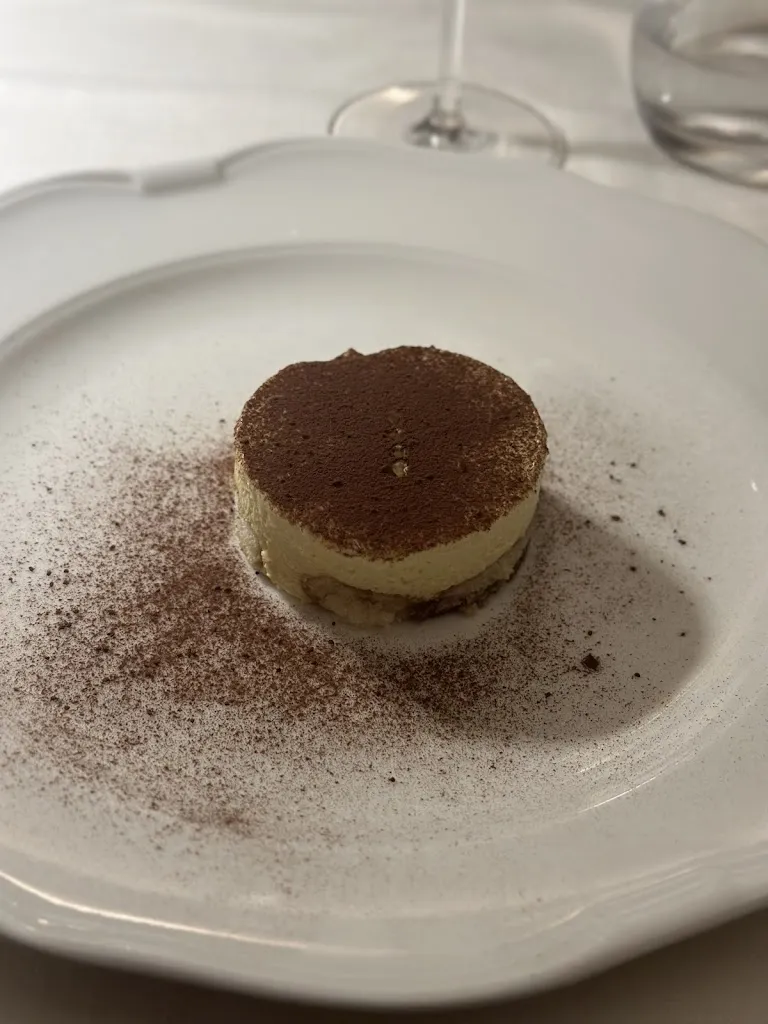 Elena G_La Buta_Bosnasco_review